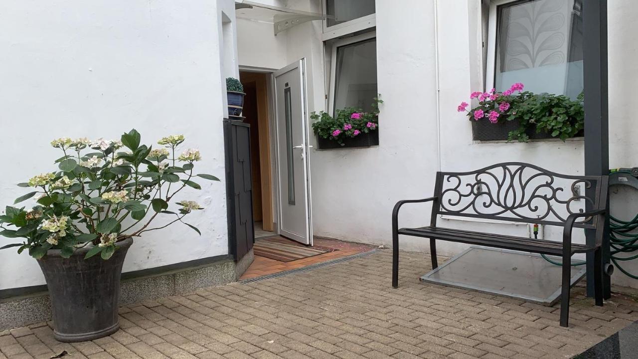 Hotel Am Freihafen Дуйсбург Екстериор снимка
