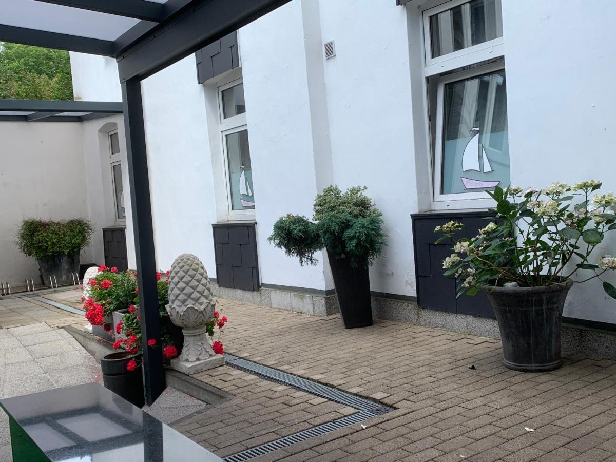 Hotel Am Freihafen Дуйсбург Екстериор снимка